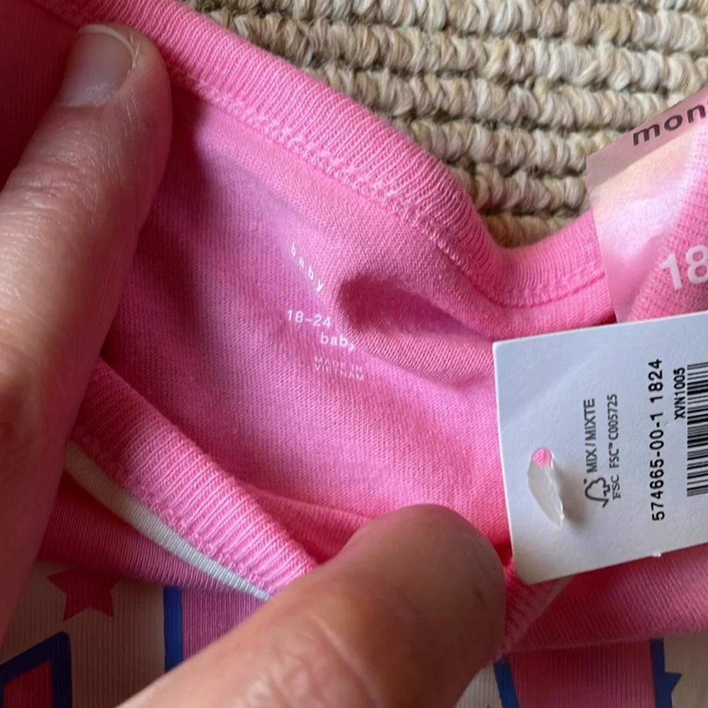 NWT Gap pink onesie with stars